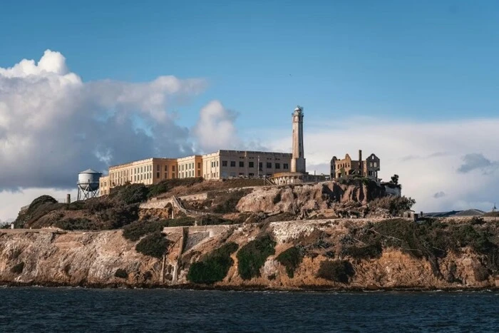 prison, renovation, Trump, order