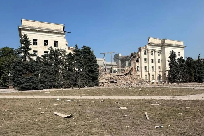 Rosjanie zniszczyli budynek Chersońskiej ODA