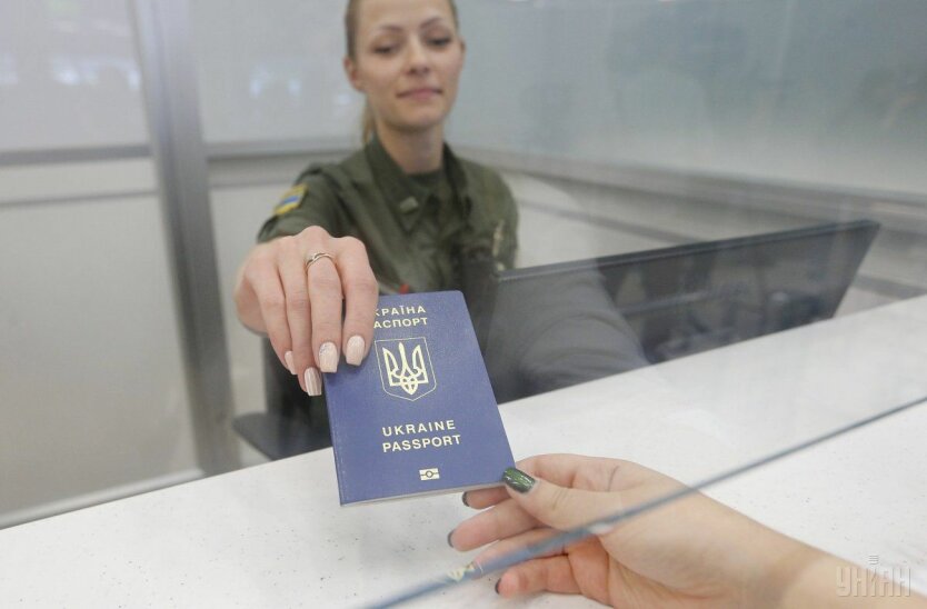 В Украине разрешили многократное гражданство: кто сможет получить второй паспорт