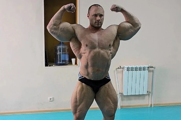 In Russland ist ein Bodybuilder gestorben, der seine Gesundheit durch Mittel zur Beschleunigung des Muskelwachstums ruiniert hat