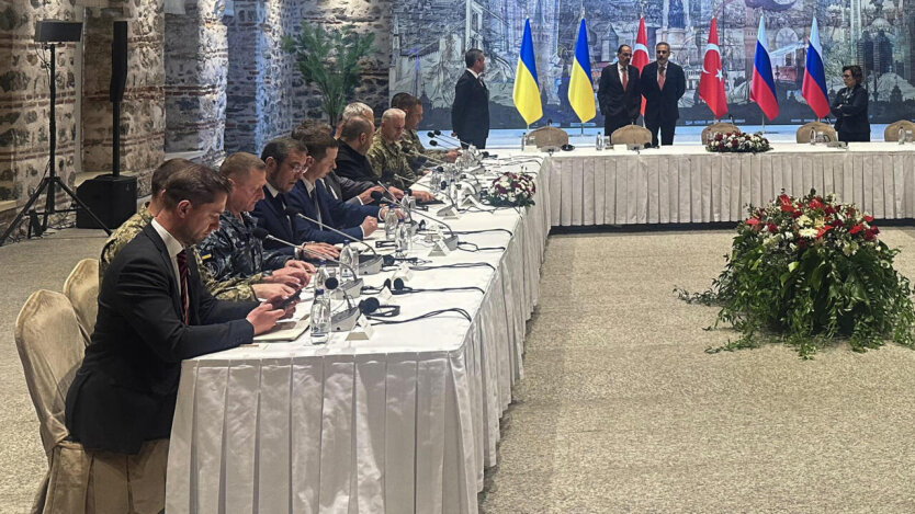 Bloomberg: Rosja postawiła pięć maksymalistycznych żądań na negocjacjach z Ukrainą w Stambule