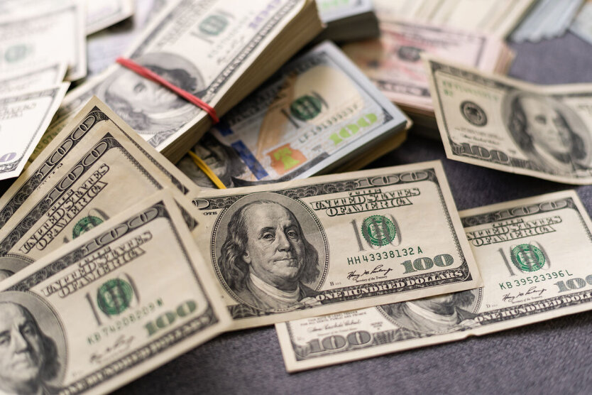 The dollar is preparing for serious changes: experts told what Ukrainians should expect