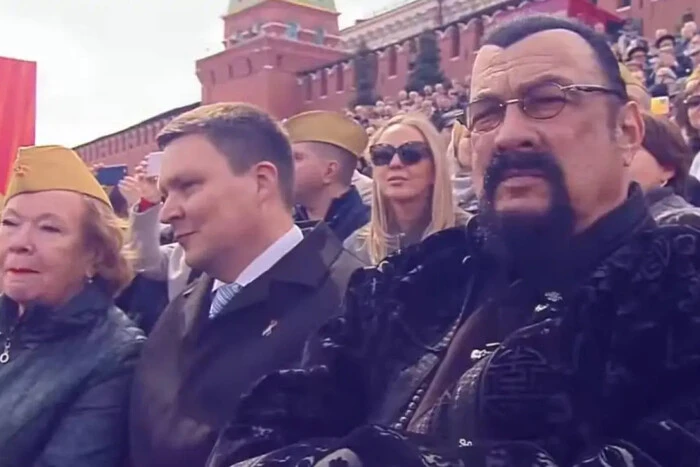 Stars who came to Putin's parade