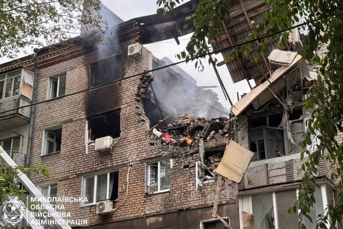 Podczas nocnego ataku na Ukrainę zginęło 12 osób, ponad 60 zostało rannych