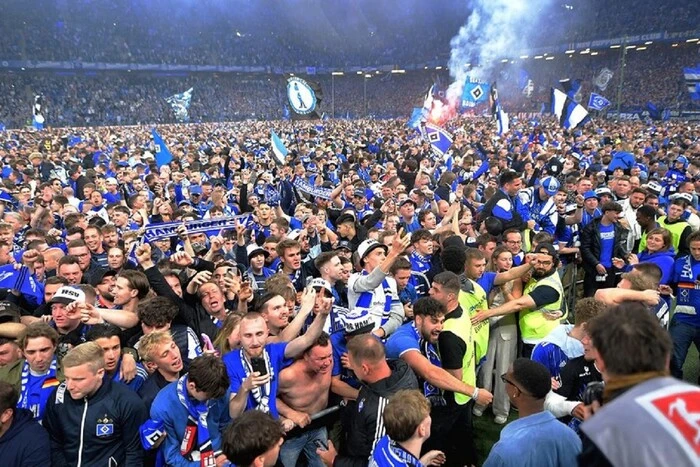 Hamburg fans in the hospital after celebration