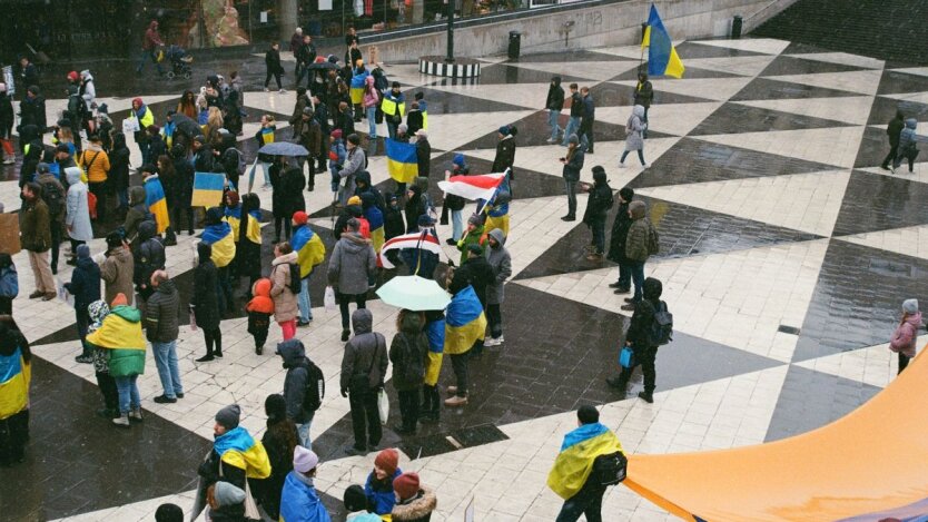 Деньги для мигрантов в Европе