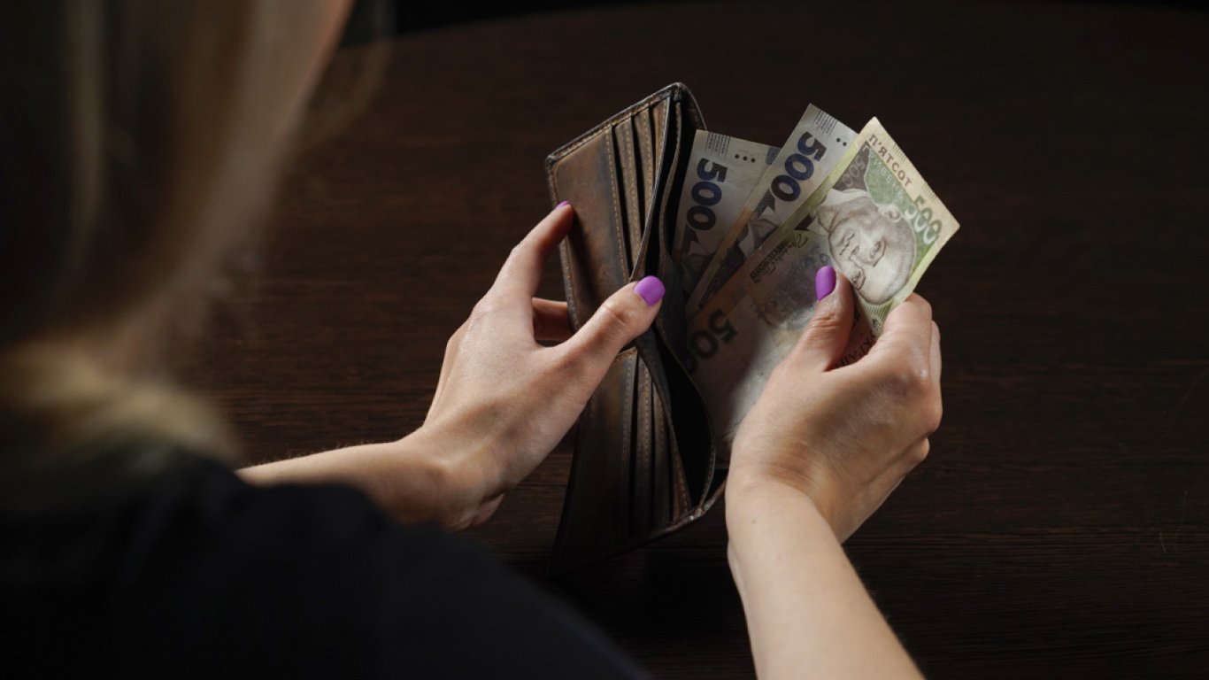 Geld von UNHCR Ukraine — wie man im Juli Zahlungen erhält