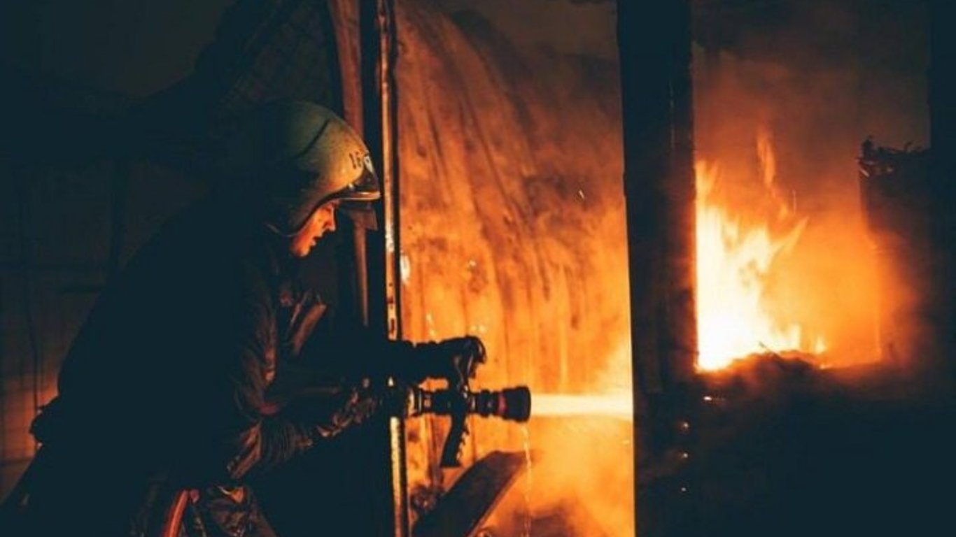 In Mykolajiw gab es Explosionen - Vororte stehen in Flammen