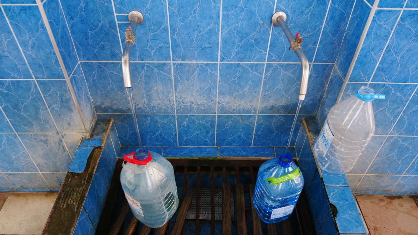 Die Odessa-Bewohner bleiben bis zum Abend ohne Wasser - Adressen der Brunnen
