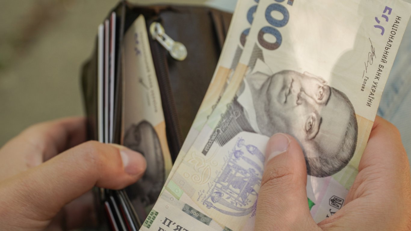 До 50 тисяч — кому з українців виплачують кошти на лікування