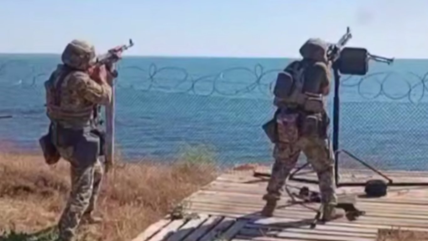 Border guards showed how they destroyed a Shahed drone over Odessa - video