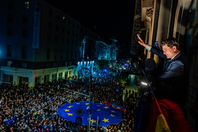 Zelensky congratulated Nicusor Dan on winning the Romanian presidential elections